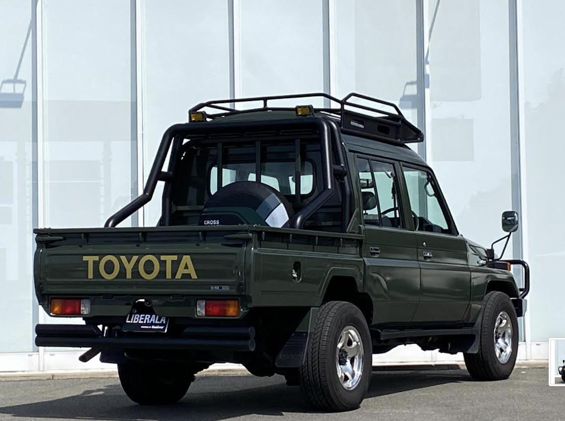 Green LC70 Ute rear with TOYOTA tailgate